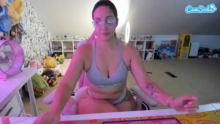 Hotpinkcheeto – Camsoda Live Show Record – 2026-01-06 19:56:00