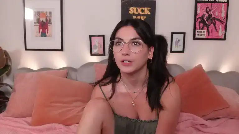 Meganmistakes – Streamate Live Show Record – 2025-03-04 00:31:39