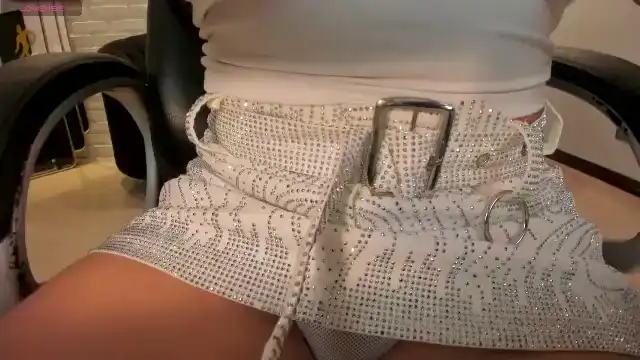 Miarobertsx – Myfreecams Live Show Record – 2025-10-04 20:08:52