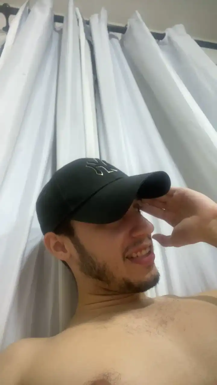 Pablodwell – Cam4 Live Show Record – 2026-03-16 18:49:21