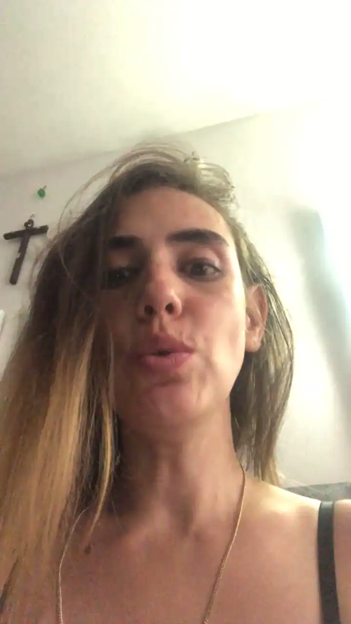 Skyblue24090s – Cam4 Live Show Record – 2025-10-01 01:51:50