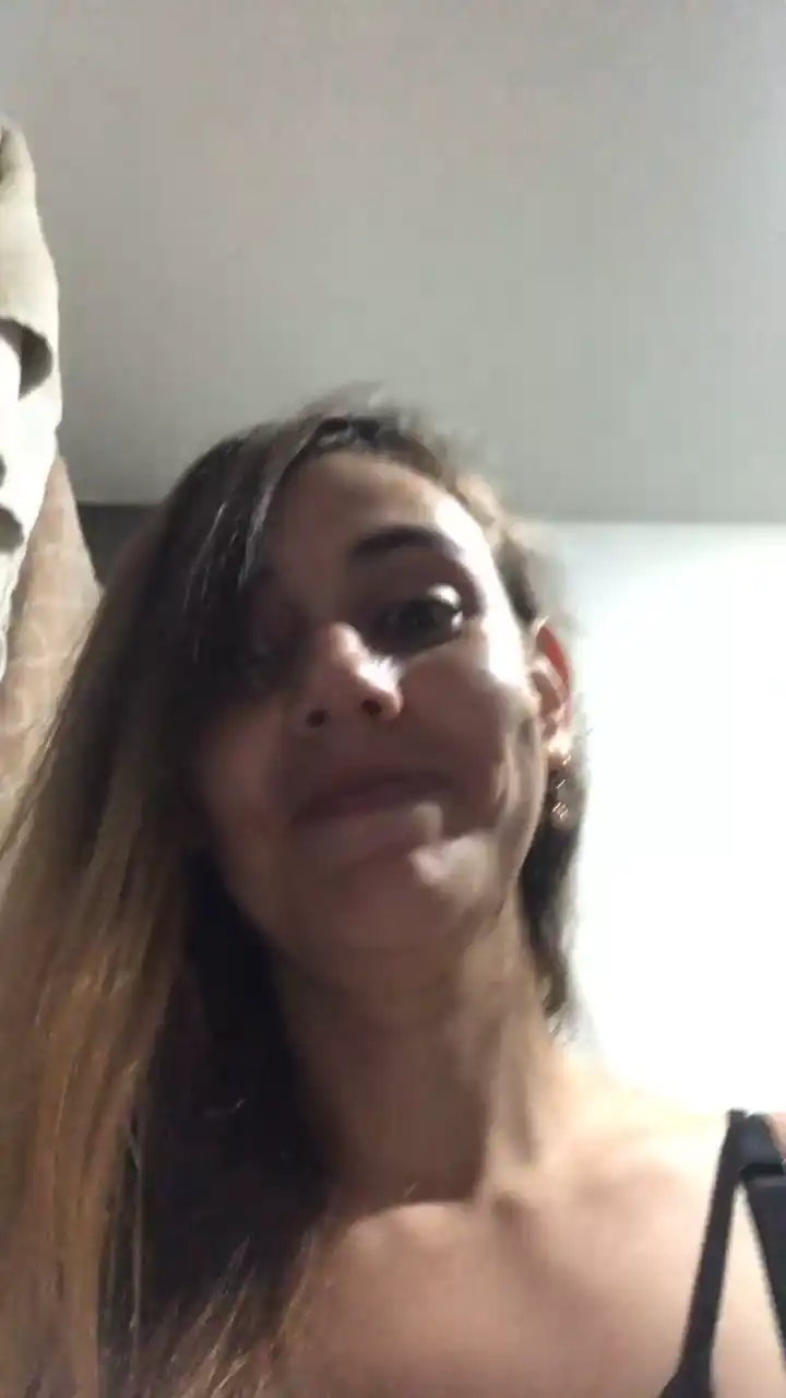 Skyblue24090s – Cam4 Live Show Record – 2025-09-07 00:12:19