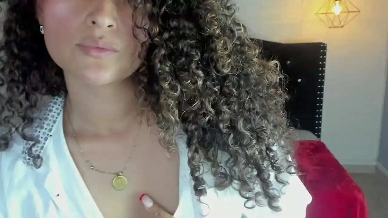 Alondra_ – Amateur.tv Live Show Record – 2025-11-07 23:14:41