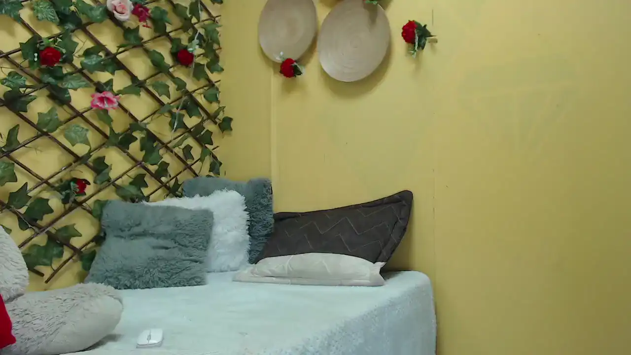 Dahyanlove – Amateur.tv Live Show Record – 2025-04-01 04:23:47