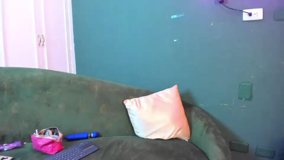 Miamakensie – Manyvids Live Show Record – 2025-05-02 21:31:57