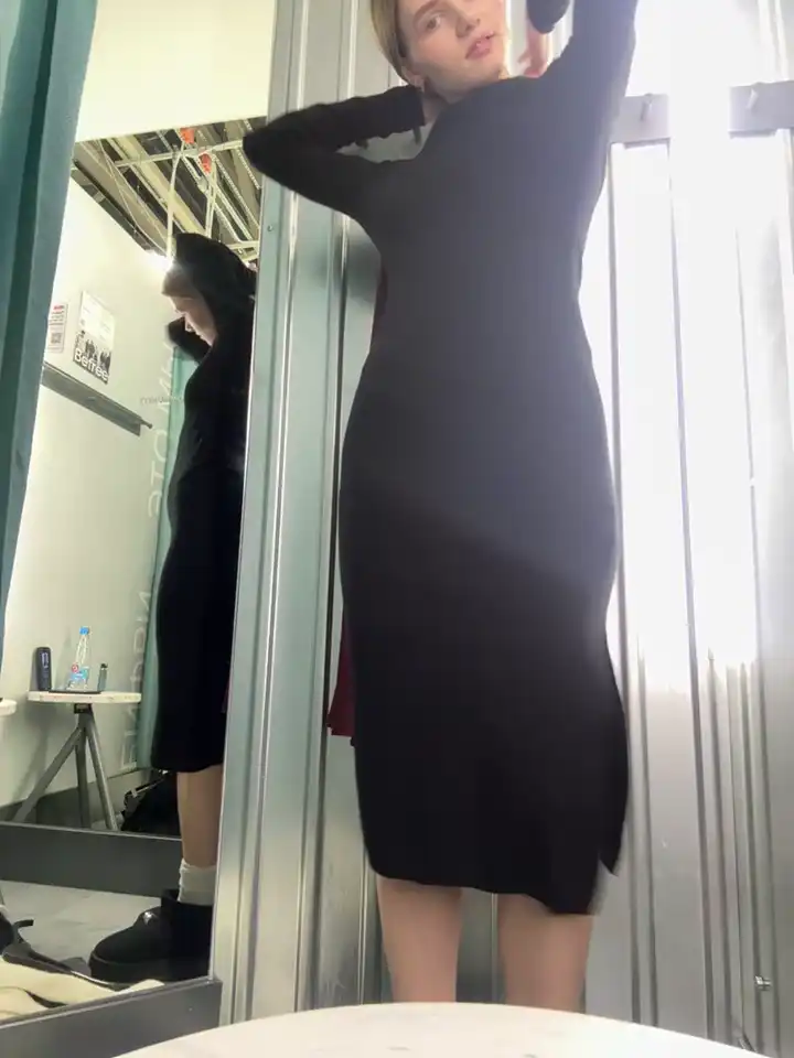 Baravisha – Stripchat Live Show Record – 2025-05-15 05:09:15