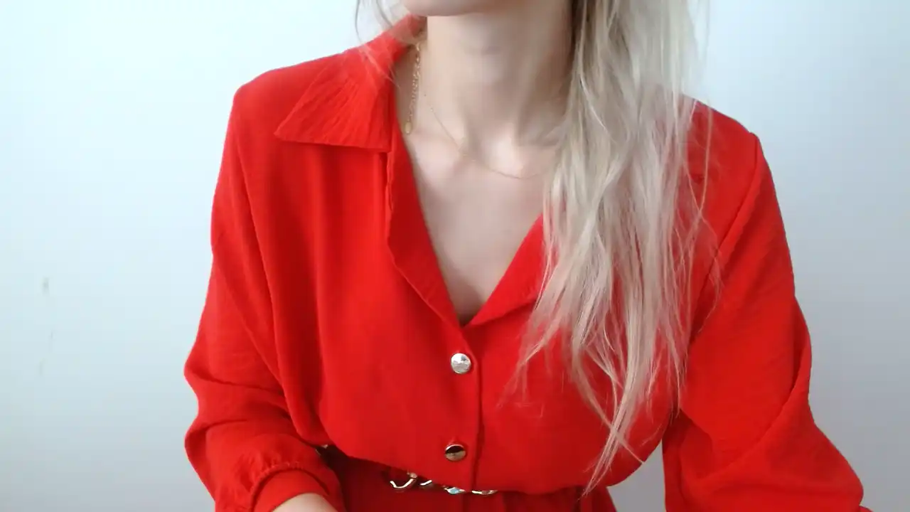 Milena_00_ – Showup Live Show Record – 2026-05-05 01:01:20