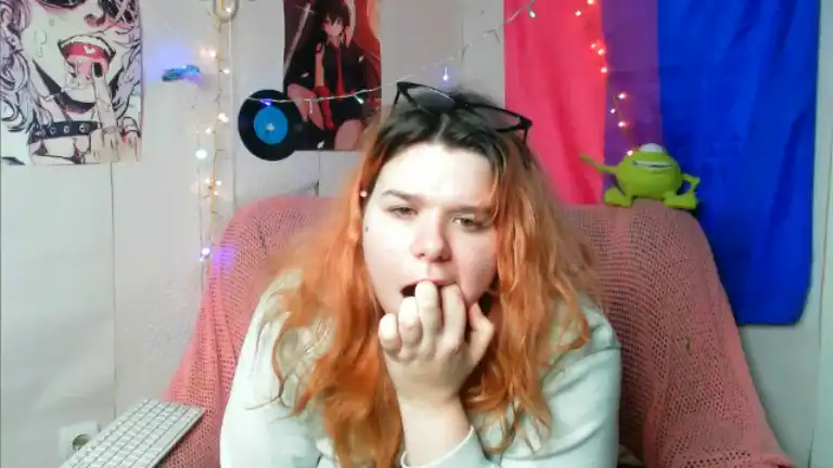 Kattixo – Streamate Live Show Record – 2025-12-24 04:29:38