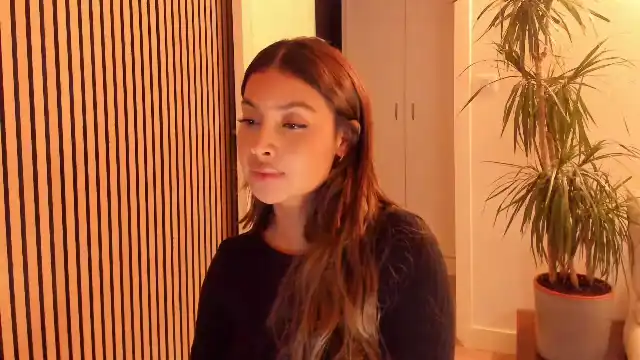 Emiliana-lowell – Flirt4free Live Show Record – 2025-12-14 11:51:57