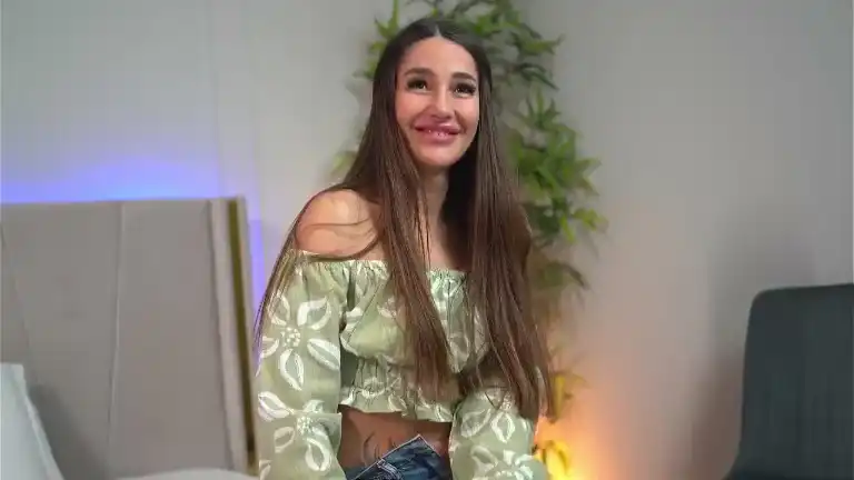 Miryamfox – Streamate Live Show Record – 2026-06-10 00:23:06