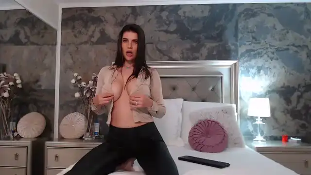Sweetanddevil – Myfreecams Live Show Record – 2025-10-04 16:16:04