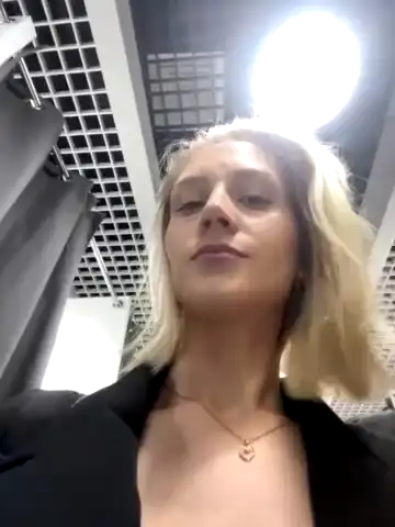 Feral_berry_156 – Stripchat Live Show Record – 2026-02-05 10:17:11