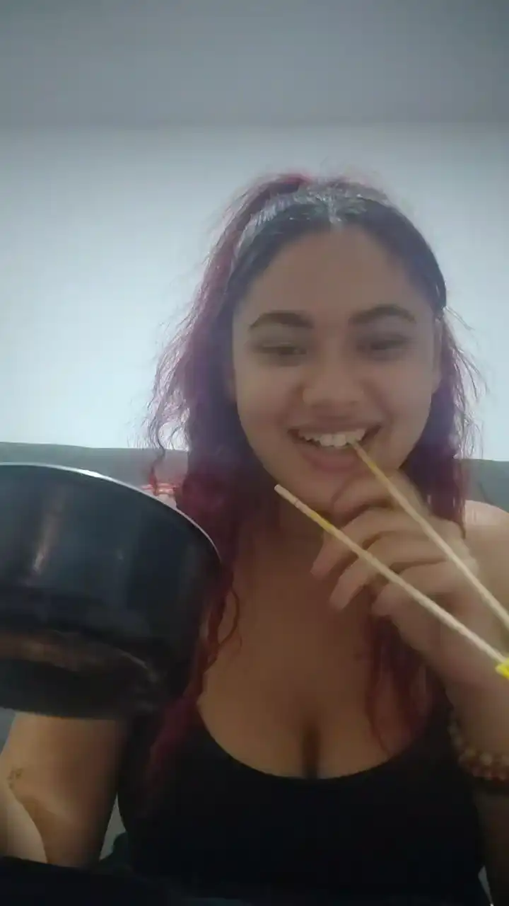 Taliaruiva – Cam4 Live Show Record – 2025-08-25 08:38:50