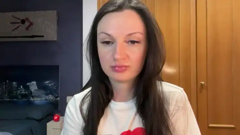 Gloriam – Streamate Live Show Record – 2025-04-06 18:17:51