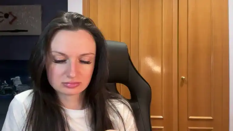 Gloriam – Streamate Live Show Record – 2025-05-13 15:38:43
