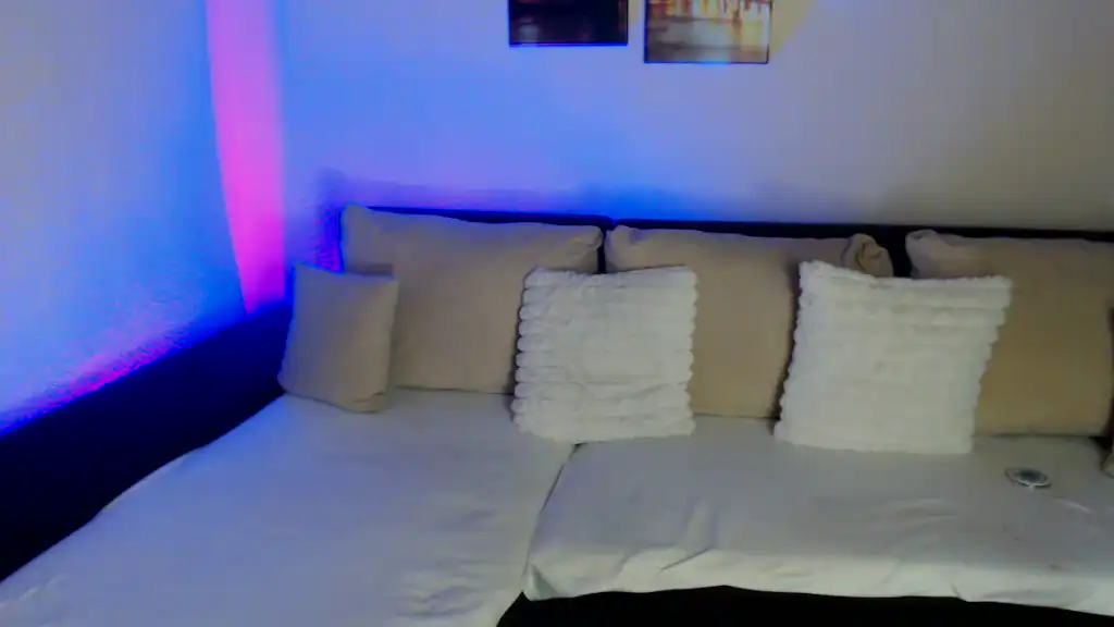 Cayenne_ – Showup Live Show Record – 2025-04-25 23:28:52