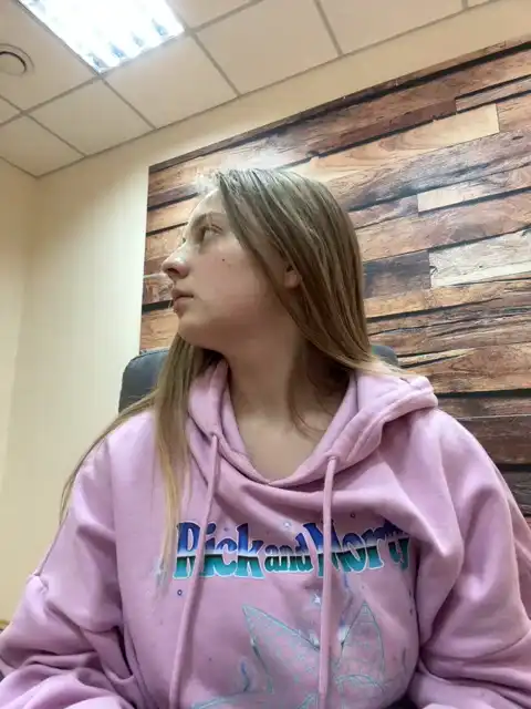 Maikeina – Xlovecam Live Show Record – 2026-07-20 00:40:08