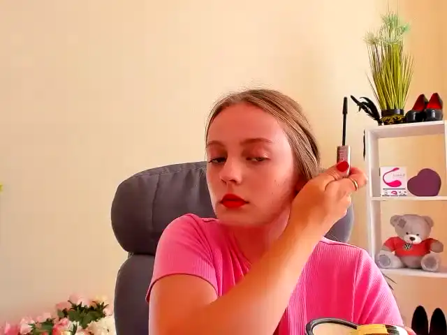 Maikeina – Xlovecam Live Show Record – 2025-08-01 14:23:58
