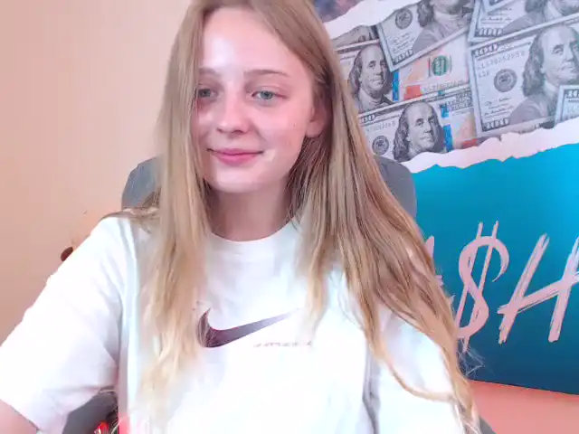 Maikeina – Xlovecam Live Show Record – 2026-04-04 12:32:13