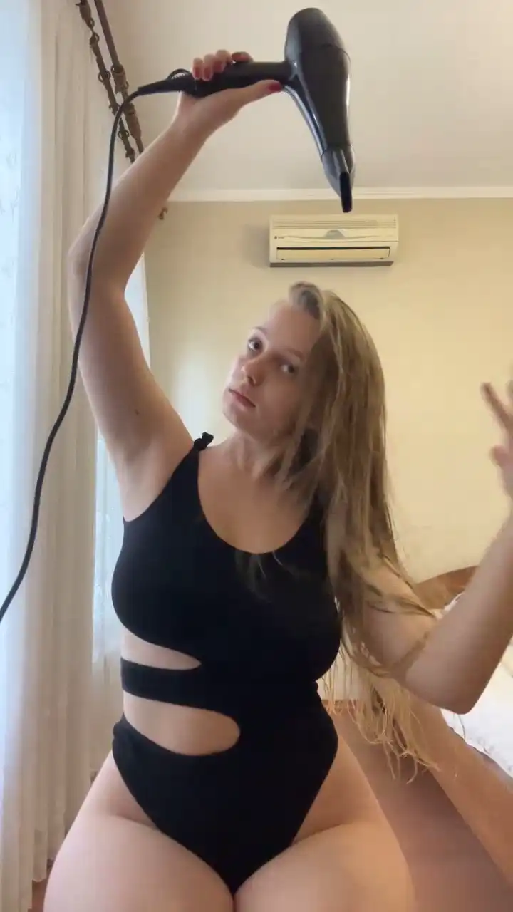 Maikeina – Xlovecam Live Show Record – 2026-07-13 02:31:14