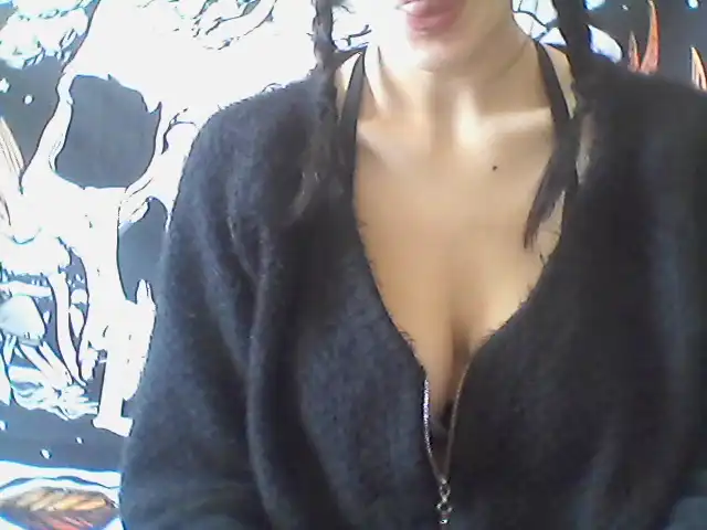 Miadinome – Cam4 Live Show Record – 2026-01-29 01:22:07