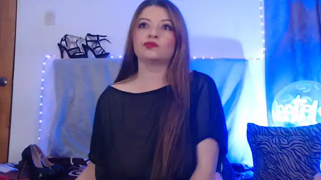 Naataly – Xlovecam Live Show Record – 2026-05-13 14:18:13