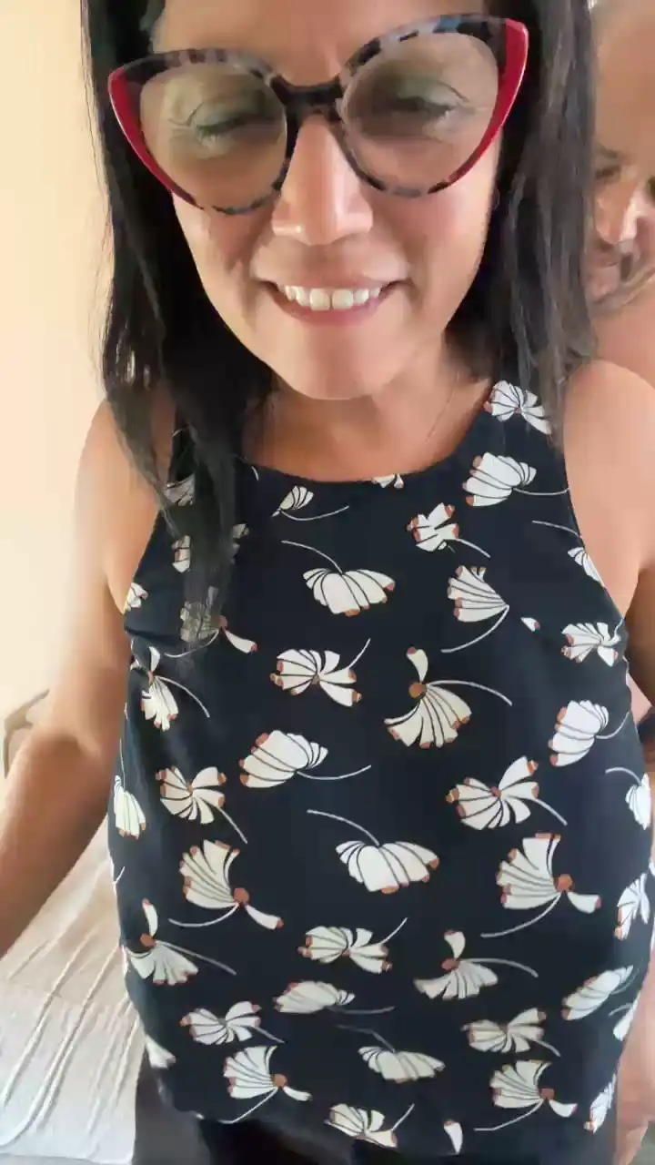Pamelafashion – Cam4 Live Show Record – 2025-10-22 00:05:40