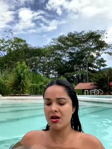 Cataleyarusso – Stripchat Live Show Record – 2025-10-29 20:41:52