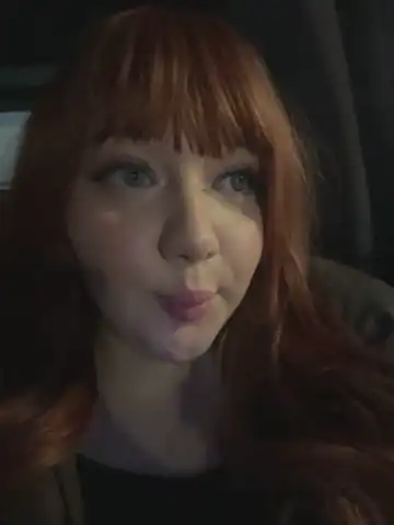 Lovelykyllie – Stripchat Live Show Record – 2025-08-26 18:19:34