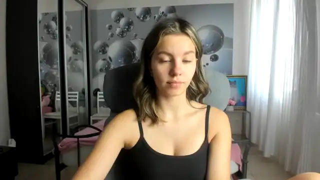Nikitsa – Xlovecam Live Show Record – 2025-08-25 03:49:16