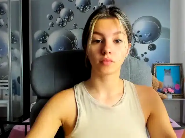 Nikitsa – Xlovecam Live Show Record – 2025-06-13 18:43:31