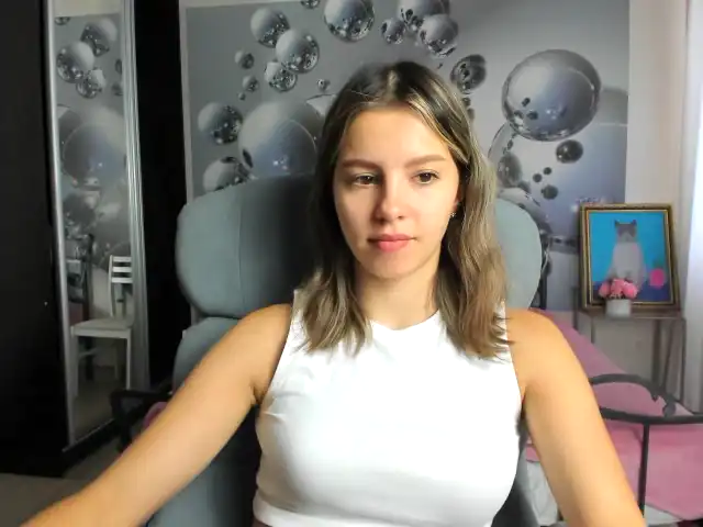 Nikitsa – Xlovecam Live Show Record – 2025-09-17 00:01:17