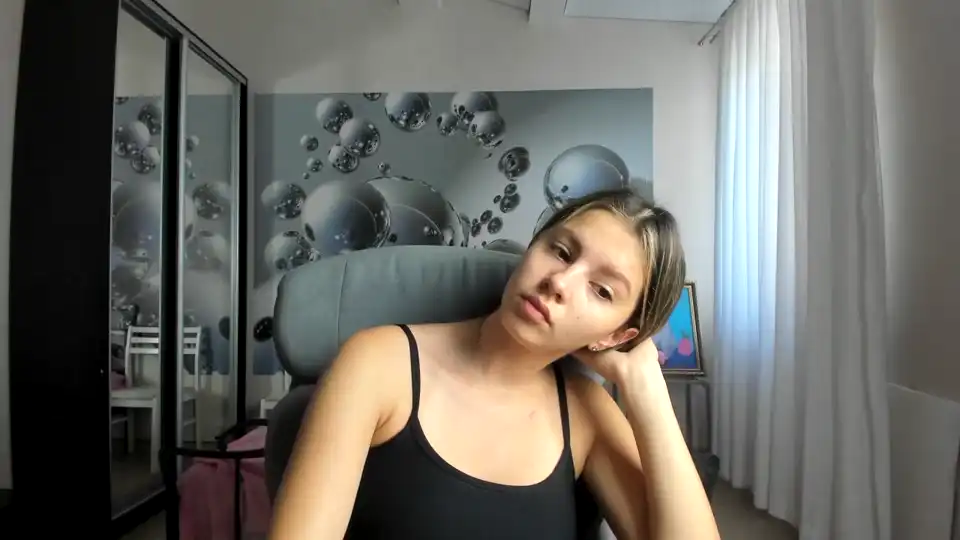 Nikitsa – Xlovecam Live Show Record – 2025-11-05 12:41:36