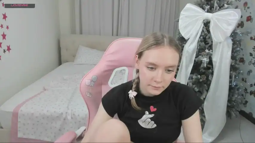 Cherry_moorre – Stripchat Live Show Record – 2026-01-29 18:01:17