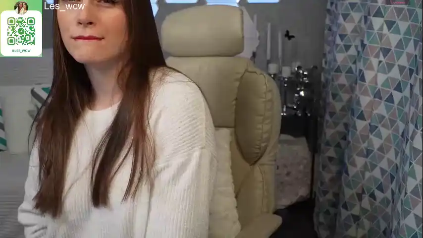 Lesliekorfs – Chaturbate Live Show Record – 2025-09-15 11:24:47