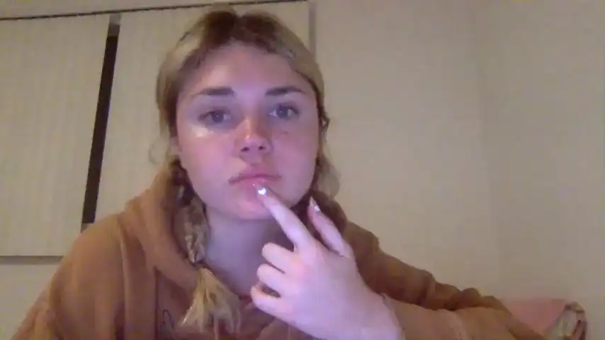 Cassidyyqueen – Chaturbate Live Show Record – 2025-09-12 11:10:33