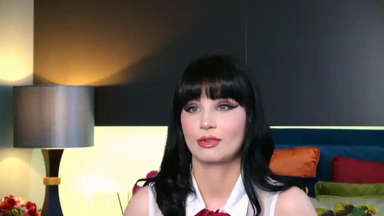 Sarah – Flirt4free Live Show Record – 2025-09-12 18:53:07