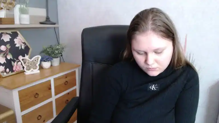 Kittyxjulie – Streamate Live Show Record – 2025-09-27 11:50:11