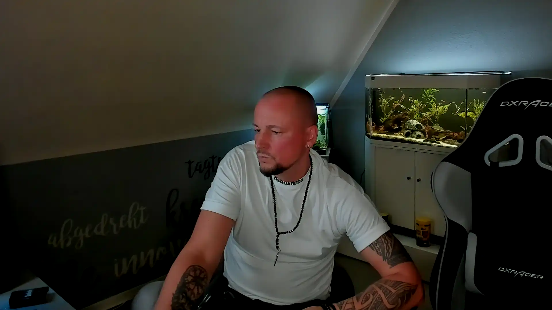 Ronhill13 – Cam4 Live Show Record – 2026-01-11 18:38:02