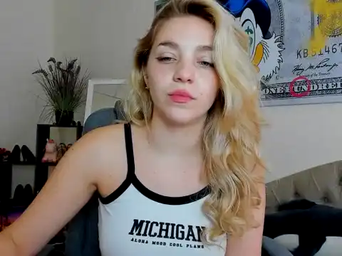 Sugarrx – Xlovecam Live Show Record – 2026-05-07 03:59:51