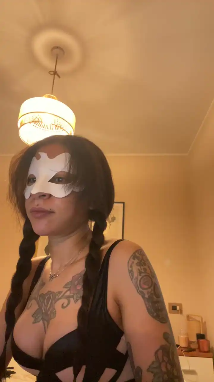 Jasmine_riccio – Cam4 Live Show Record – 2025-12-13 14:15:07