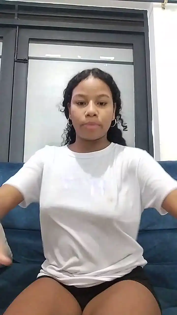 Sexyoung777 – Cam4 Live Show Record – 2025-07-18 16:20:50