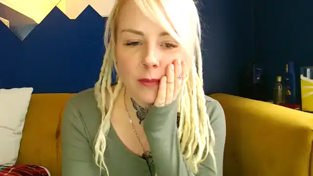 Pixiedread – Myfreecams Live Show Record – 2025-11-18 02:48:21