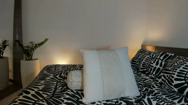 Rousse-savely – Flirt4free Live Show Record – 2026-02-16 00:28:47
