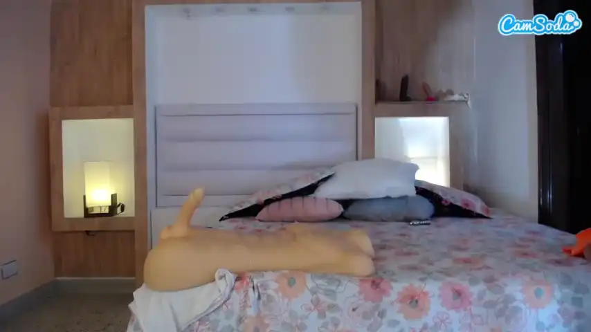 Veronica-garcia – Camsoda Live Show Record – 2025-02-11 22:57:16