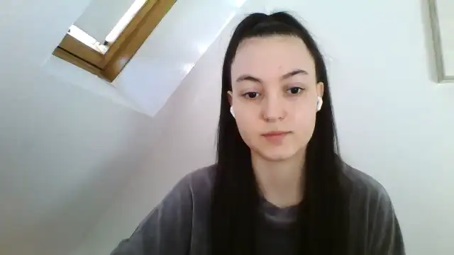 Irisamore – Myfreecams Live Show Record – 2025-11-04 05:44:32