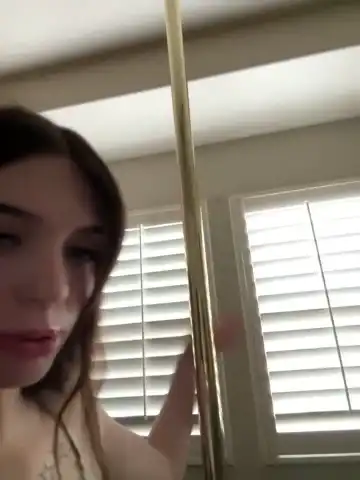 18petitewhitegirl – Stripchat Live Show Record – 2025-03-24 11:32:27