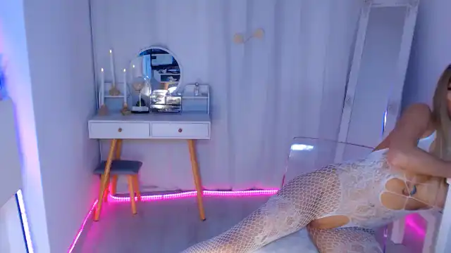 Yukenzi – Myfreecams Live Show Record – 2025-08-14 14:15:23