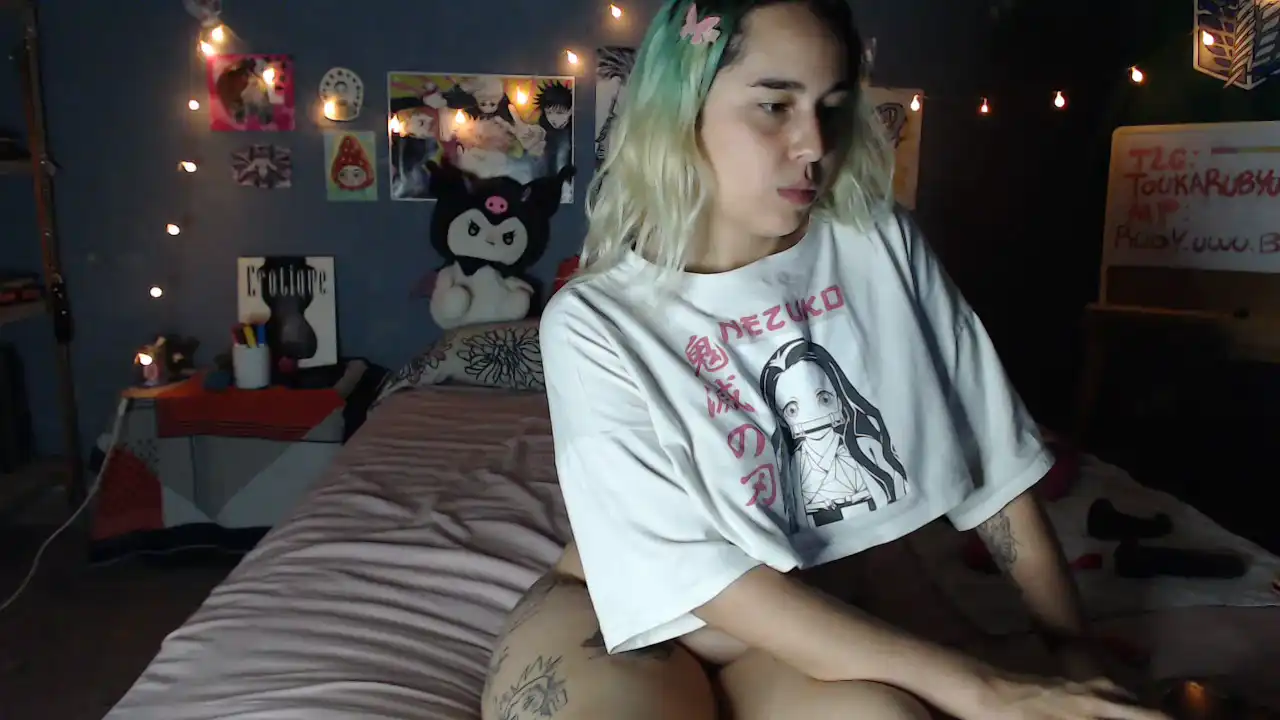 Toukarubyuwu – Cam4 Live Show Record – 2025-12-21 06:22:35