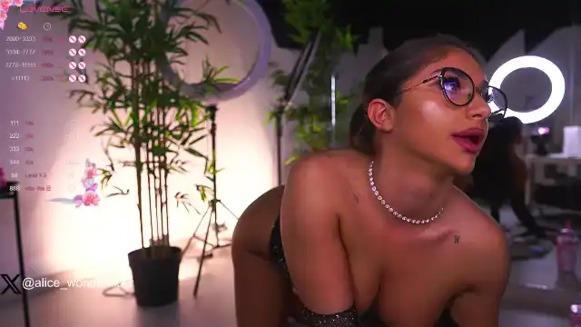 Vanesasimon – Myfreecams Live Show Record – 2025-01-16 01:06:27
